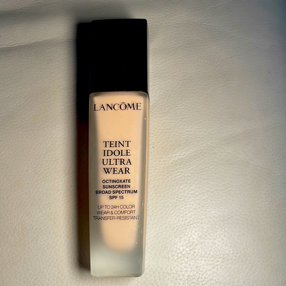 It’s the Lancôme’s Ultra Wear Foundation in 280 BIS W. Exp. 08/23 - Picture 1 of 1